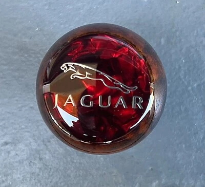 Perilla de cambio de marchas JAGUAR Custom XJ6,XJS,XJ8,XK8,XJR,XK,Tipo S,V8 madera nogal Foto 1 de 4