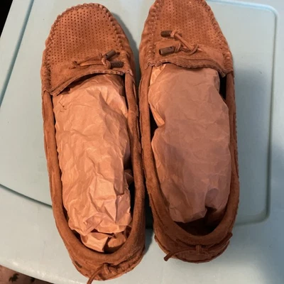 Ugg slippers women moccasin slippers 7.5 NOT Lined. - Image 1 of 4