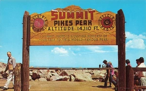 PIKES PEAK SUMMIT SIGN COLORADO 1959 VINTAGE POSTCARD 110625 U - Picture 1 of 2