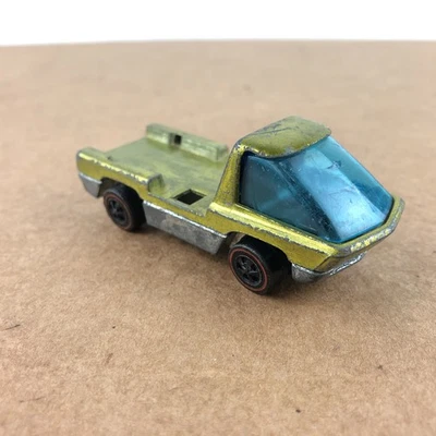 Hot Wheels Redline Heavyweights Anti Freeze Tow Truck Tow Service Light Green - Image 1 of 4