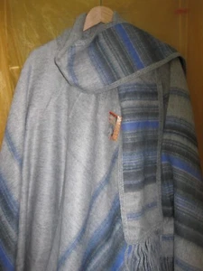 LUXURY PURE ALPACA PONCHO - SOFT LIKE CASHMERE - Picture 1 of 10