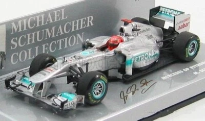 Minichamps 410110007 Mercedes MGPW02 2011 Michael Schumacher 1/43 - Immagine 1 di 4