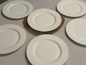 ONEIDA Naturally White Porcelain Dinner Plates 10.5” Set of 6 - Picture 1 of 10