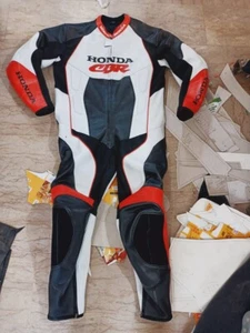 Customized CBR Honda Motorbike MotoGP RACING LEATHER SUIT AVAILABLE IN ALL SIZE - Picture 1 of 4