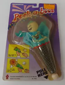 Vintage Formative International Peek-a-Boos Puppe Zugspielzeug VERSIEGELT SELTEN VHTF - Bild 1 von 2