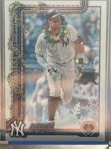 2025 Topps Holiday Aaron Judge #H161 Christmas Light Necklace Short Print (SP) - Picture 1 of 2