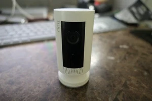 Ring Indoor Cam (1st Gen) HD Security Camera White 5UM4E5 - Camera Only - Picture 1 of 3