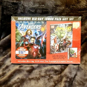Marvel's Avengers Exclusive Blu-Ray Combo Pack Gift Set with Graphic Novel - Picture 1 of 7