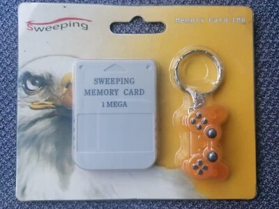 MEMORY CARD SWEEPING 1 MB MEGA + PORTACHIAVI KEYCHAIN JOYPAD GIALLO PLAYSTATION - Immagine 1 di 2