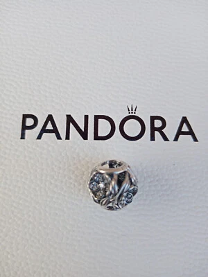 Charm Pandora pavè magia floreale - Immagine 1 di 2
