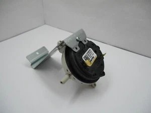 TRANE BAYSWT05AHALTA - High Altitude Pressure Switch NS2-1540-03 P03-PS2 - Picture 1 of 9