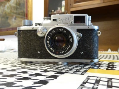 fotocamera di produzione sovietica ZORKI 3, copia di Leica, usata funzionante. - Immagine 1 di 4