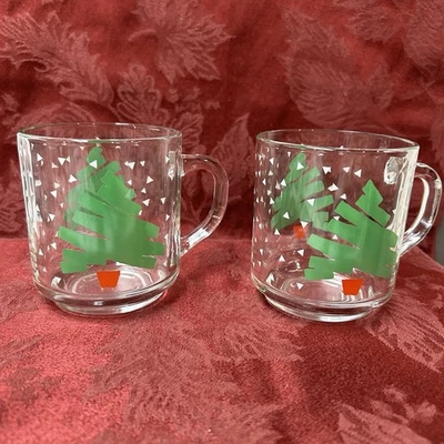 Vintage Christmas Tree Confetti Glass Mugs Cups Luminarc Dayton Hudson Eggnog - Image 1 of 4