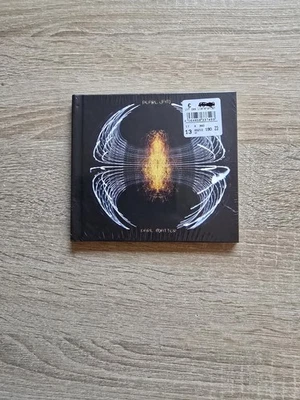 Pearl Jam: Dark Matter auf CD - original verpackt - Neuware - 2024 - Digibook - Bild 1 von 2