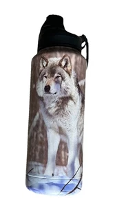 40oz Water Bottle Adorned With A Prominent Image of a Gray Wolf - Picture 1 of 9