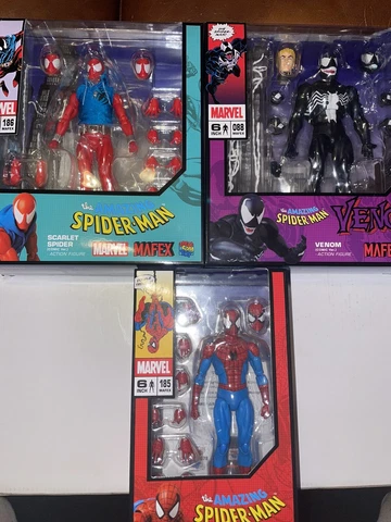 Mafex Spiderman Figure Lot Venom Scarlet Spider And Spiderman Cover