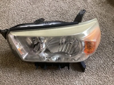 Оригинальная боковая фара для Toyota 4 Runner 2010-2012 годов выпуска 81170-35520 - Изображение 1 из 4