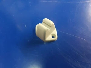 Mercedes W100, W110 - W115 Sun visor clip Pt No - 110 811 10 41, 1108111041 - Picture 1 of 5