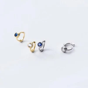 Orecchini Piccoli Huggie Cerchio Minimalisti Rotondi Zirconia Argento Sterling 925 A1472 - Foto 1 di 7