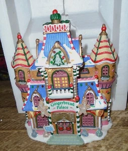 LEMAX SUGAR N SPICE GINGERBREAD PALACE 2004 - Picture 1 of 10