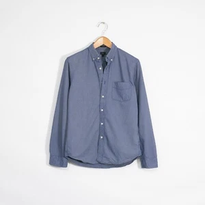 J.Crew Button Up Oxford Shirt Mens Medium - Long Sleeve Distressed Slim Fit Blue - Picture 1 of 9