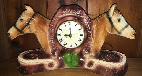 VTG Double Horse Horseshoe  Mantle Clock Ceramic Lanshire Electric Statue Works Cover