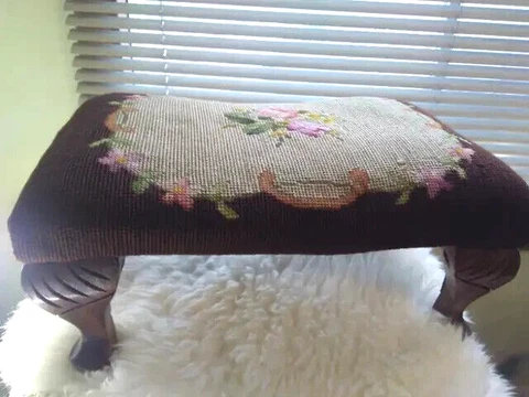 FOOTSTOOL Queen Anne WOOD Carved Hand Made ROSES NEEDLEPOINT  17"X12"X7" Cover