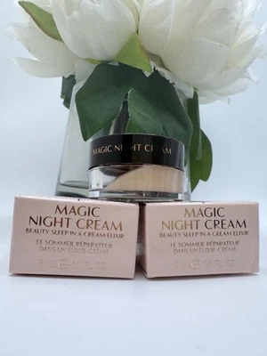 2 crema hidratante Charlotte Tilbury Magic Night de 5 ml/0,1 oz cada una Foto 1 de 2