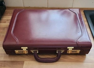 Vintage Aktentasche braun Echtleder mit Zahlenschlössern - Bild 1 von 12