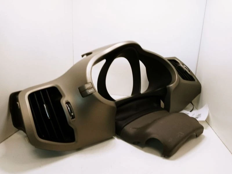 2010 11 2012 KIA SPORTAGE DASH SPEEDOMETER BEZEL ASSY OEM 84851-3W000 - Image 1 of 4