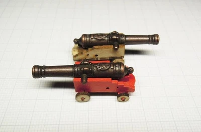 Heller Soleil Royal 1:100 - Sets Metallgeschütz + Geschützwagen +... - Bild 1 von 4