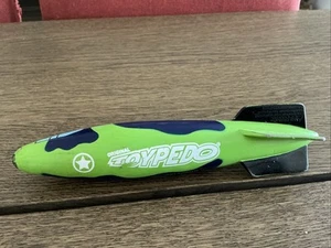 Swimways Originale Toypedo Siluro Scivolo Piscina Subacquea Giocattolo Verde Neon 10" - Foto 1 di 15