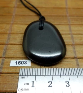 Pendentif SHUNGITE de Carélie (la meilleur qualité) 12,1g - anti ondes EMF - Picture 1 of 4