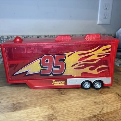 Remolque semirremolque Disney Cars solo camión rojo 95 2017 Mattel McQueen Foto 1 de 4