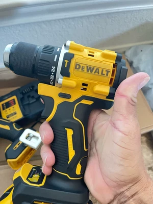 DEWALT DCD805 20V MAX XR Brushless Cordless 1/2" Hammer Drill Driver - Tool Only - Image 1 of 4