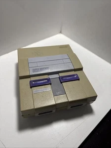 Super Nintendo SNES Console Only SNS-001 UNTESTED for PARTS OR REPAIR - Picture 1 of 13