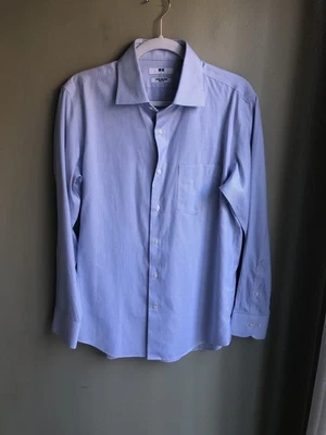 Camisa Oxford Slim Masculina Uniqlo Listrada Super Sem Ferro Tamanho: G - Imagem 1 de 4