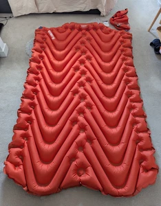 Klymit Double V (Static V) Insulated double wide inflatable sleeping pad mat - Bild 1 von 4