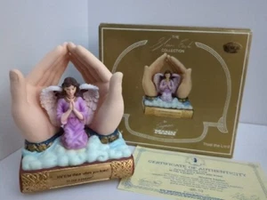 Vintage "Trust the Lord" Musical Figurine. Sheena Easton Collection - Picture 1 of 9