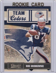 TARJETA DE NOVATO ROB GRONKOWSKI Gronk Clásicos Equipo Colores ¡NUEVOS PATRIOTAS DE INGLATERRA RC! - Imagen 1 de 2
