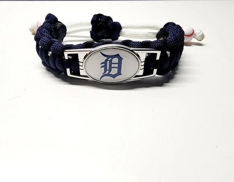 Detroit Tigers Adjustable Charm Bracelet Fan Apparel & Souvenir Baseball MLB Cover