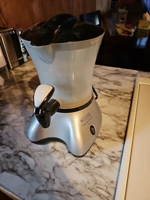 Back to Basics COCOA-LATTE Hot Drink Maker 32 Oz. Auto Shut Off Heat, Whip, Mix - Image 1 of 4