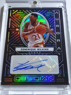 Autógrafos Panini Obsidian Dominique Wilkins 2021 automático Holo 99/99 Aurora - raros Foto 1 de 4
