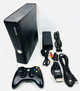 Microsoft XBox 360 S CONSOLE & CONTROLLER Black, Video Game System, Fully Tested - Picture 1 of 19