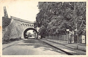 Belgique - BEAURAING (Namur) Le viaduc et le lieu des apparitions - Picture 1 of 2