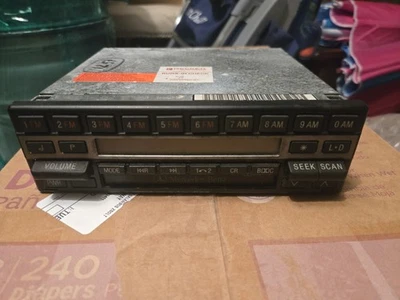 Becker Radio Stereo w/ Code  91-94 Mercedes Benz 300E 500SEL W140 W124  BE 1432 - Image 1 of 2