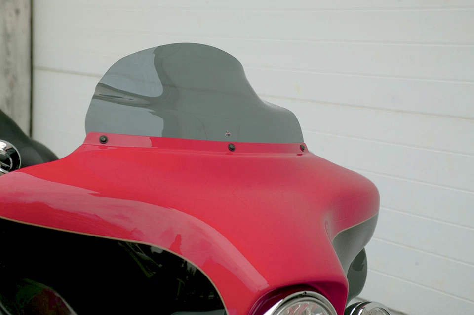 Parabrisas Klock Werks 8,5 pulgadas acampanado humo oscuro KW05-01-0210 Foto 1 de 1