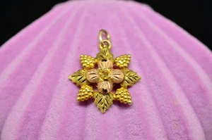 10K Gelbgold Black Hills Gold Blätter & Trauben Design Schneeflocke Anhänger Charm - Bild 1 von 4