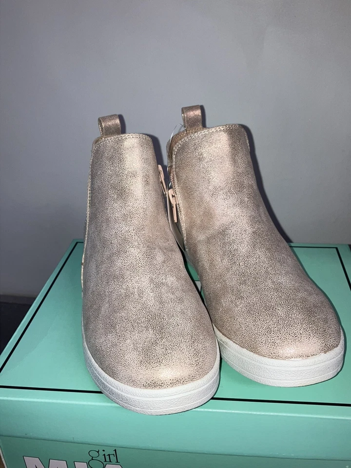 MIA Girl Gold Derbi Side Zip Ankle Bootie QIKP114MG Girls Size 4M