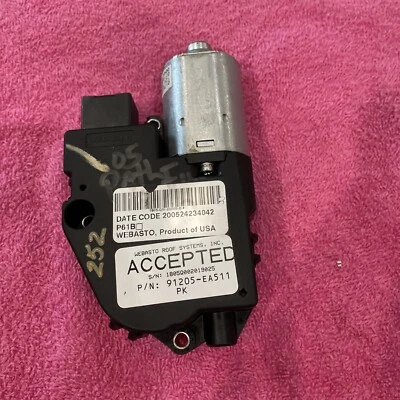 2005 - 2019 NISSAN PATHFINDER FRONTIER Sun Roof Motor 91205-EA511 OEM *252 - Image 1 of 4